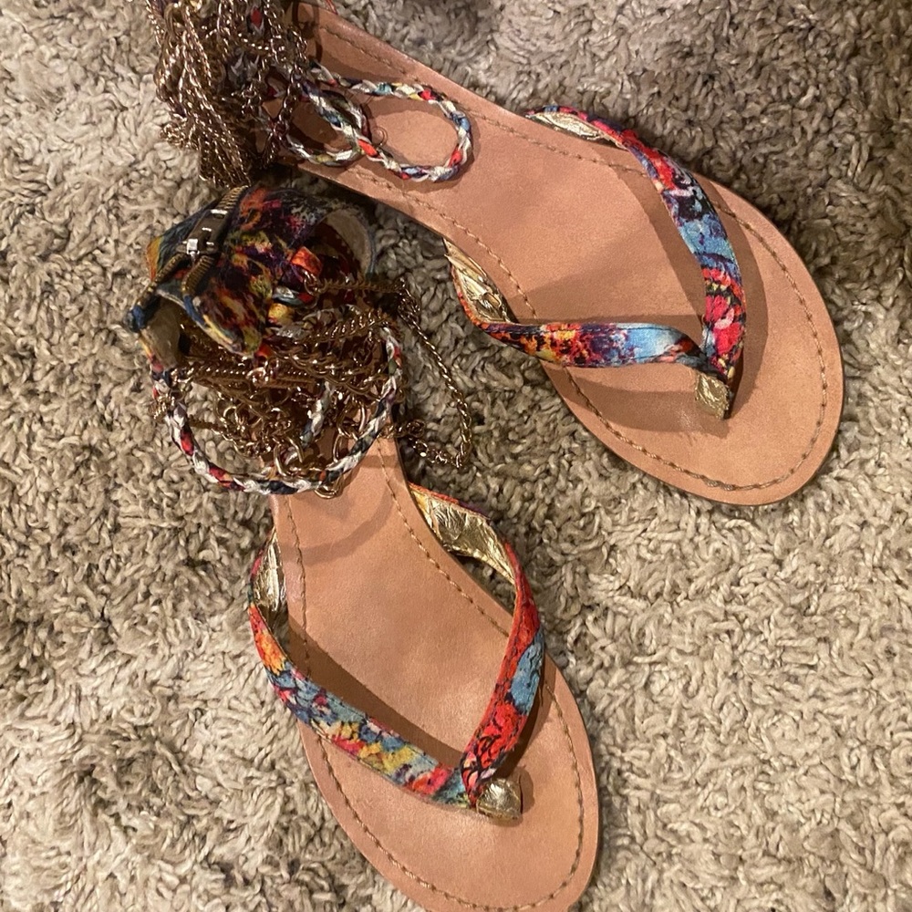 Size 8 women’s sandals